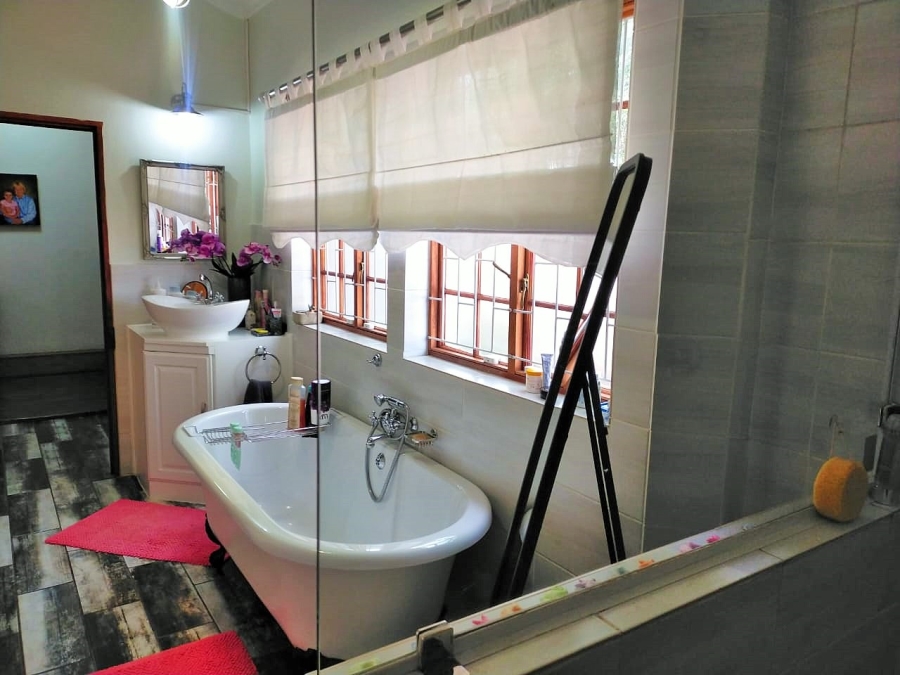 3 Bedroom Property for Sale in Steytlerville Eastern Cape